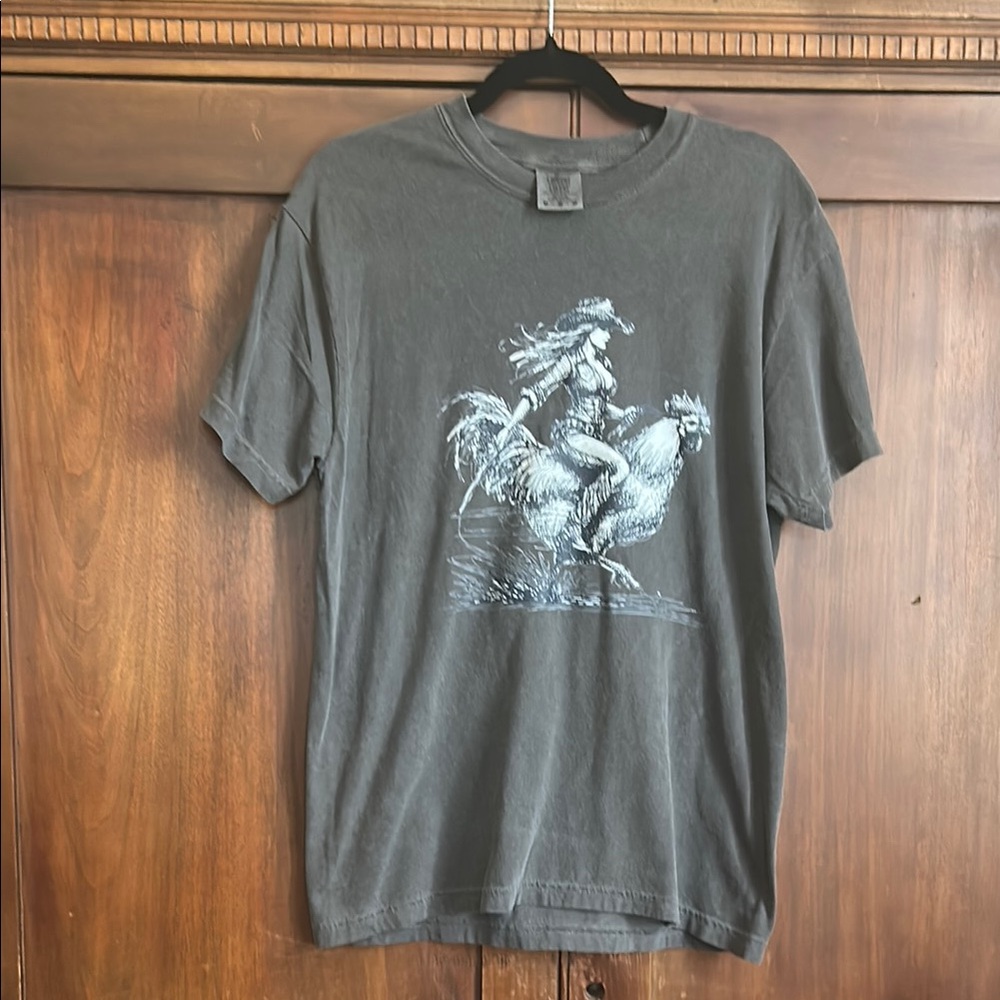 Cowgirl and Rooster Tee M